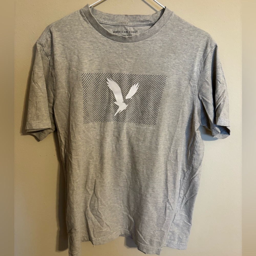 American eagle tshirt